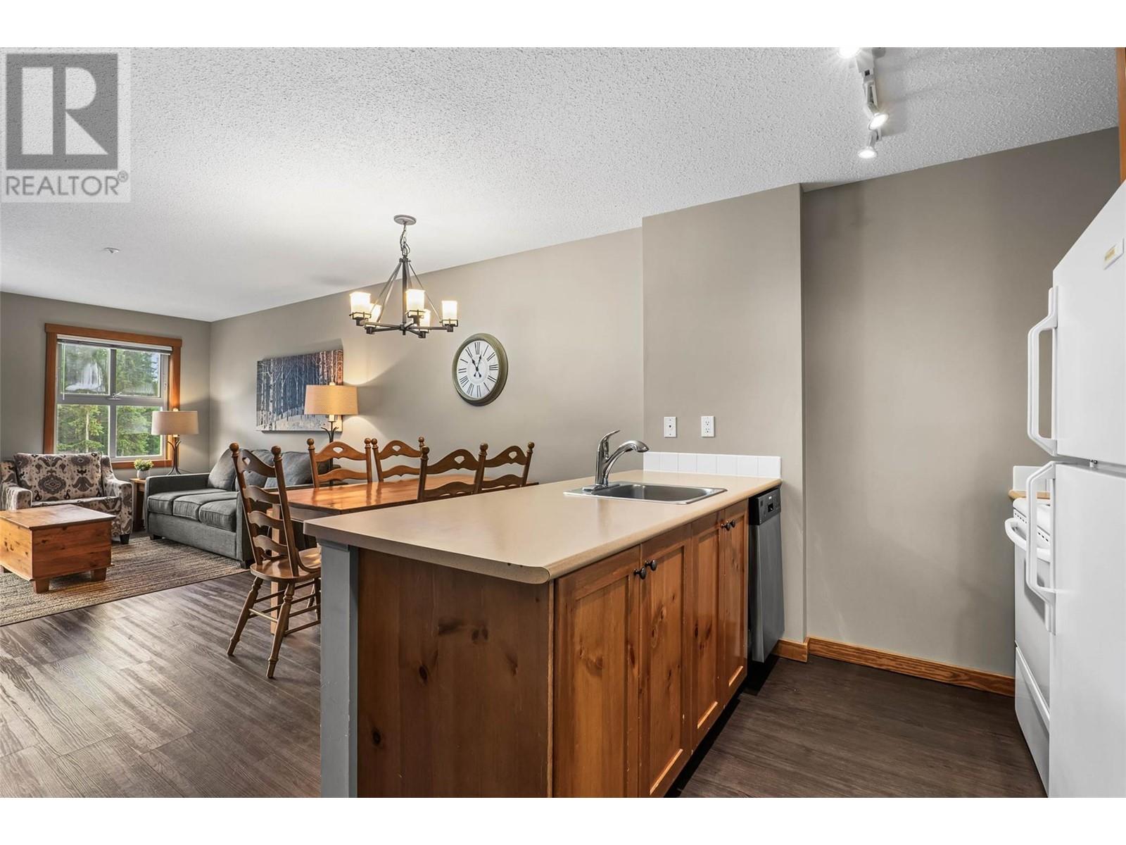 3190 Creekside Way Unit# 218, Sun Peaks, BC V0E5N0