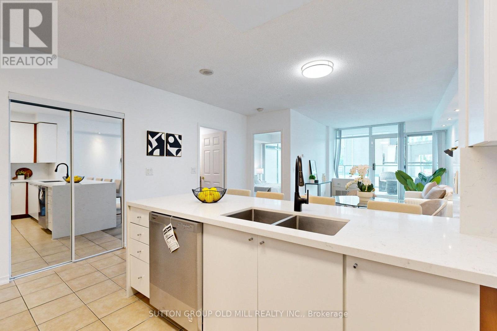 211 - 5500 Yonge Street, Toronto, Ontario  M2N 7L1 - Photo 12 - C12167448