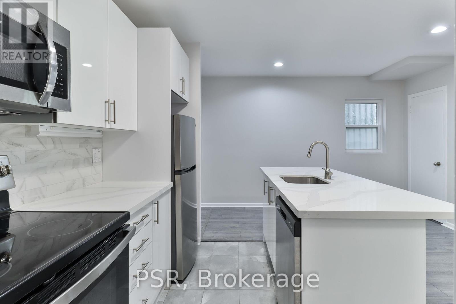 2 - 104 Beverley Street, Toronto, Ontario  M5T 1Y2 - Photo 9 - C12167468