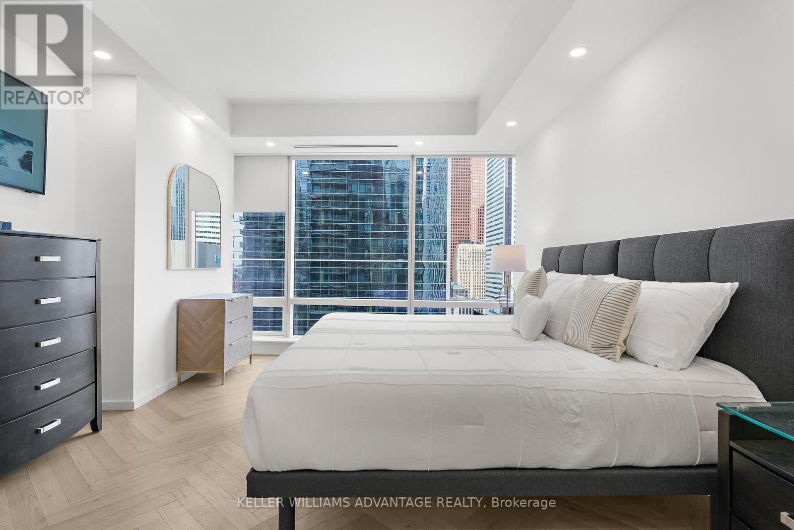 2308 - 180 University Avenue, Toronto, Ontario  M5H 0A2 - Photo 22 - C12167471