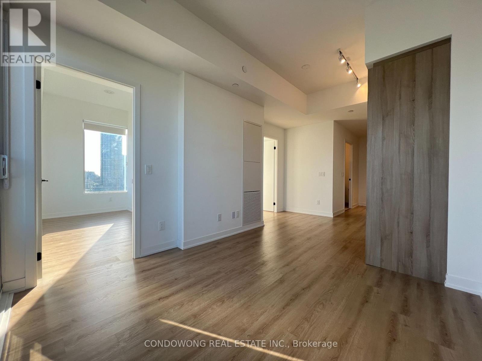 2702 - 319 Jarvis Street, Toronto, Ontario  M5B 0C8 - Photo 4 - C12167489