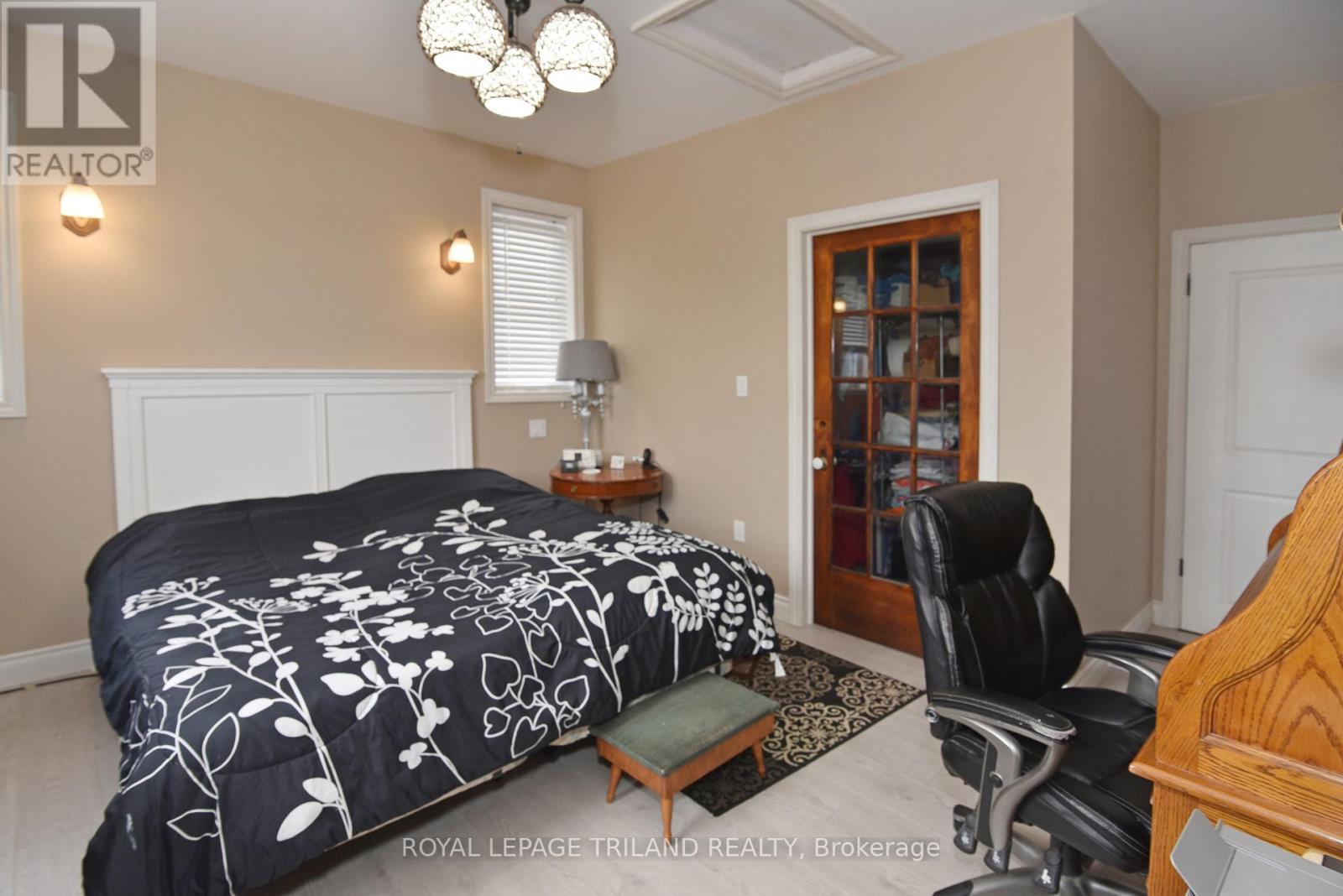 141 Main Street, Lambton Shores, Ontario  N0M 2N0 - Photo 17 - X12052619