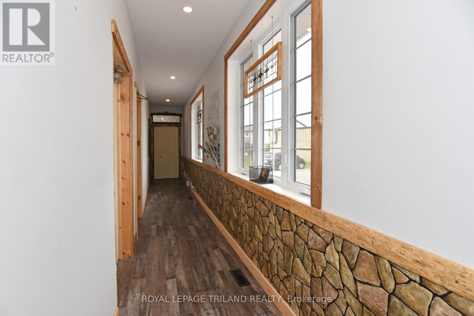 141 Main Street, Lambton Shores, Ontario  N0M 2N0 - Photo 4 - X12052619