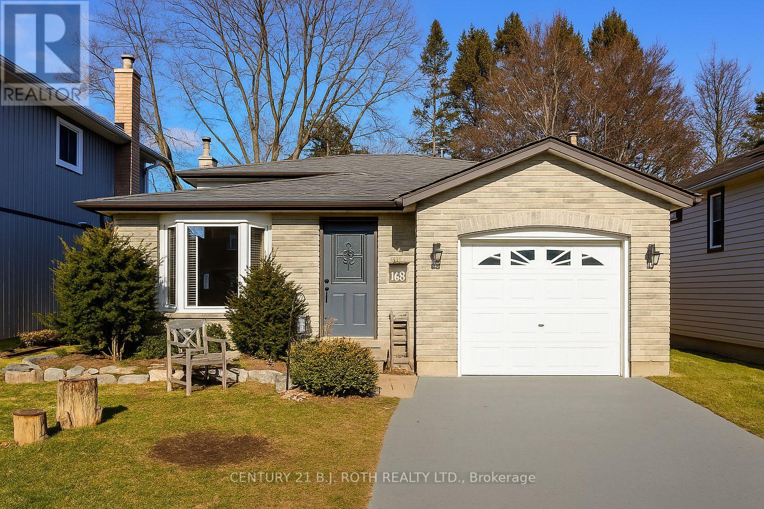 46 RIDGEWAY AVENUE, Barrie, Ontario
