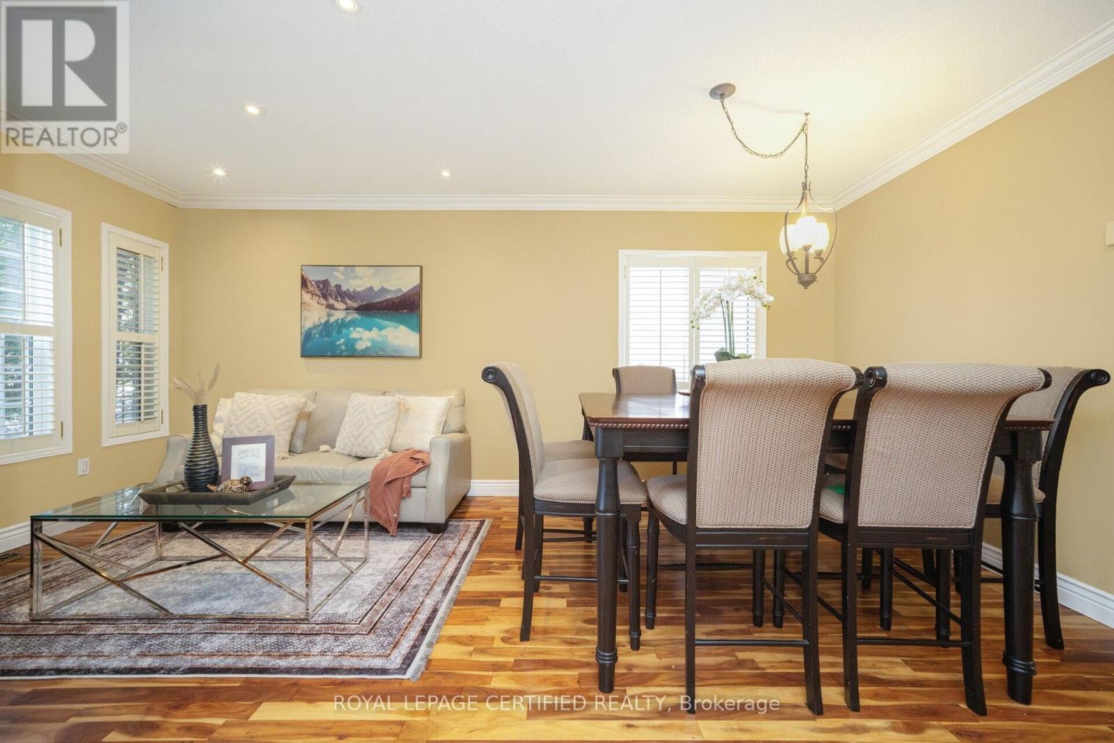 12 Sunnybrook Crescent, Brampton, Ontario  L7A 1Y2 - Photo 6 - W12167467