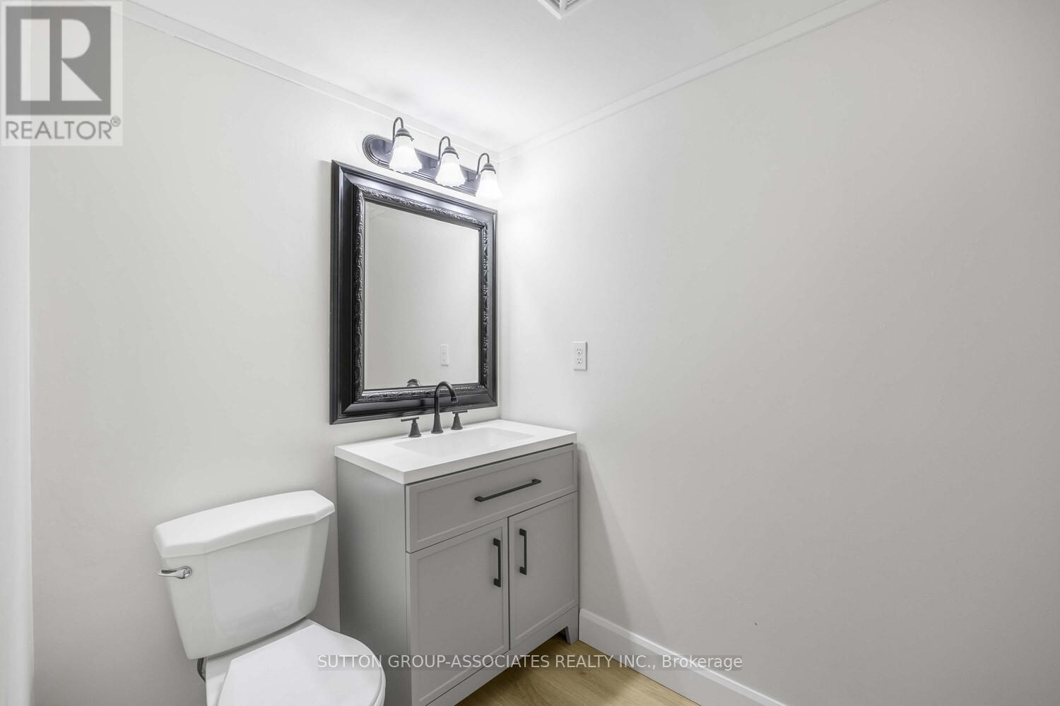 504 - 1300 Marlborough Court, Oakville, Ontario  L6H 2S2 - Photo 27 - W12167488