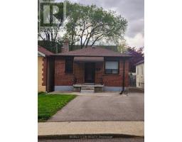 44 HAVERSON BOULEVARD, Toronto, Ontario