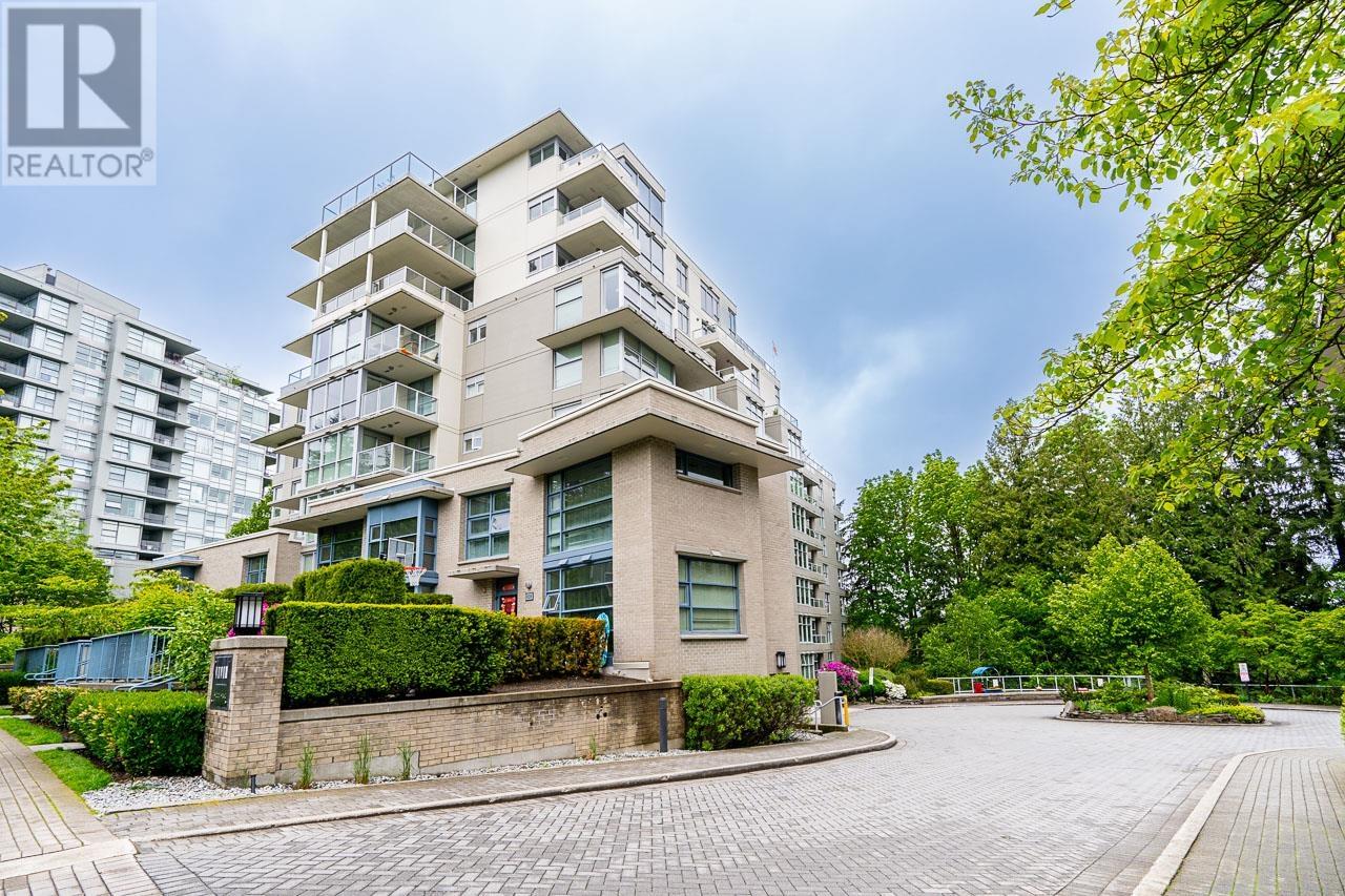 601 9232 University Crescent, Burnaby, British Columbia  V5A 0A3 - Photo 2 - R3006165