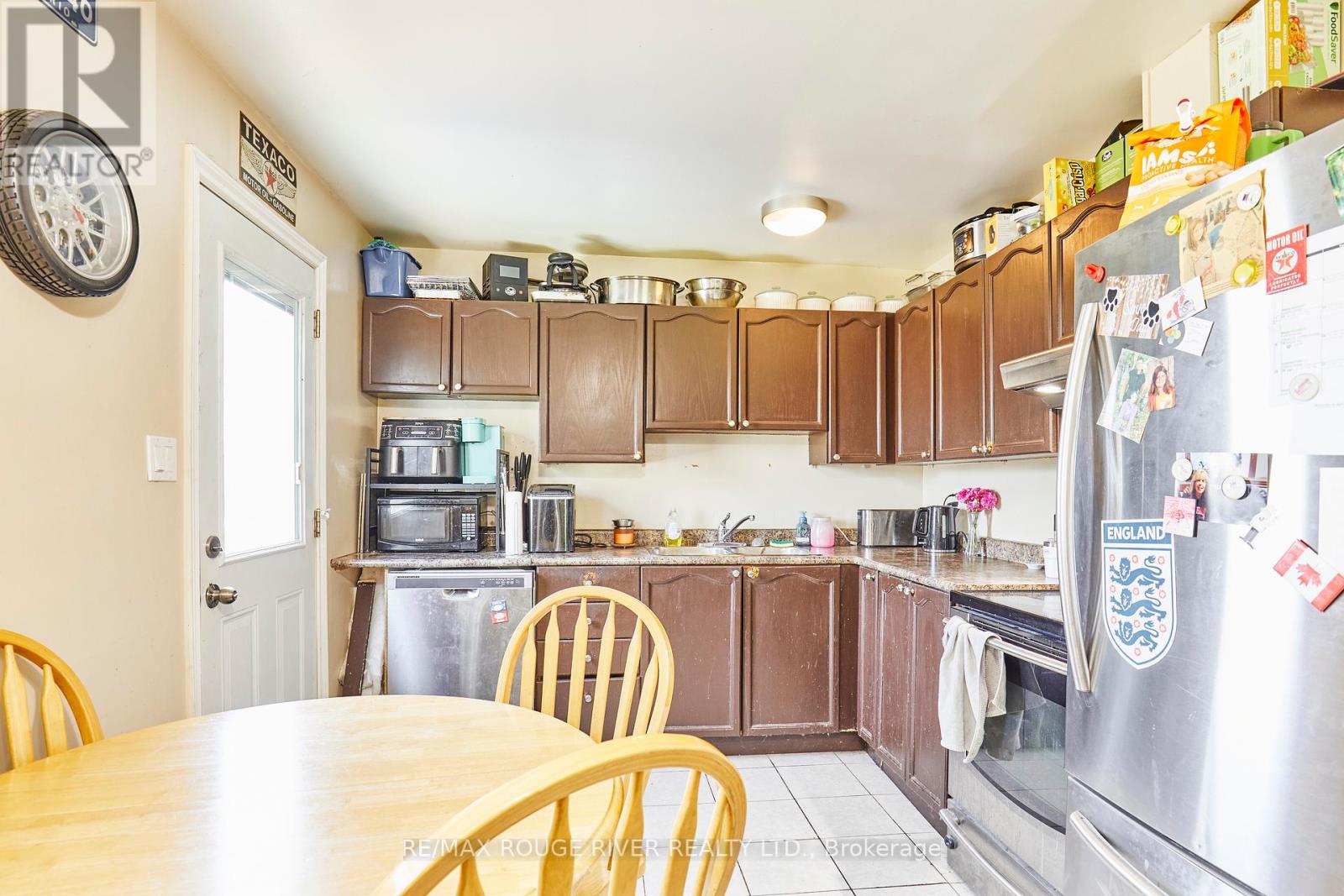 37 Wellington Avenue E, Oshawa (Farewell), Ontario  L1H 8P1 - Photo 12 - E12156798