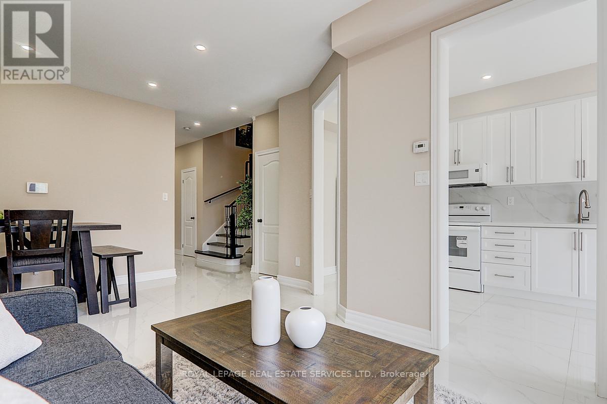 17 Venture Avenue, Richmond Hill, Ontario  L4S 2P2 - Photo 10 - N12166071