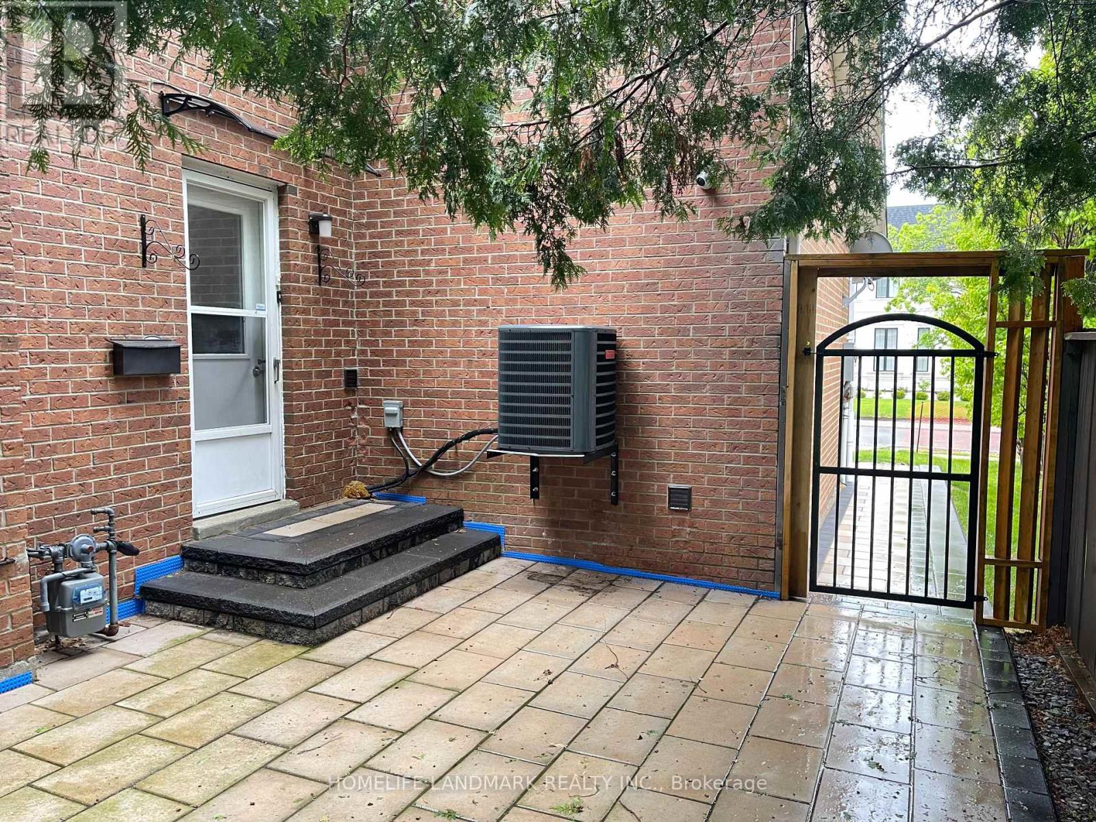 Basement Apt. - 40 Blackforest Drive, Richmond Hill, Ontario  L4E 2N6 - Photo 11 - N12164370