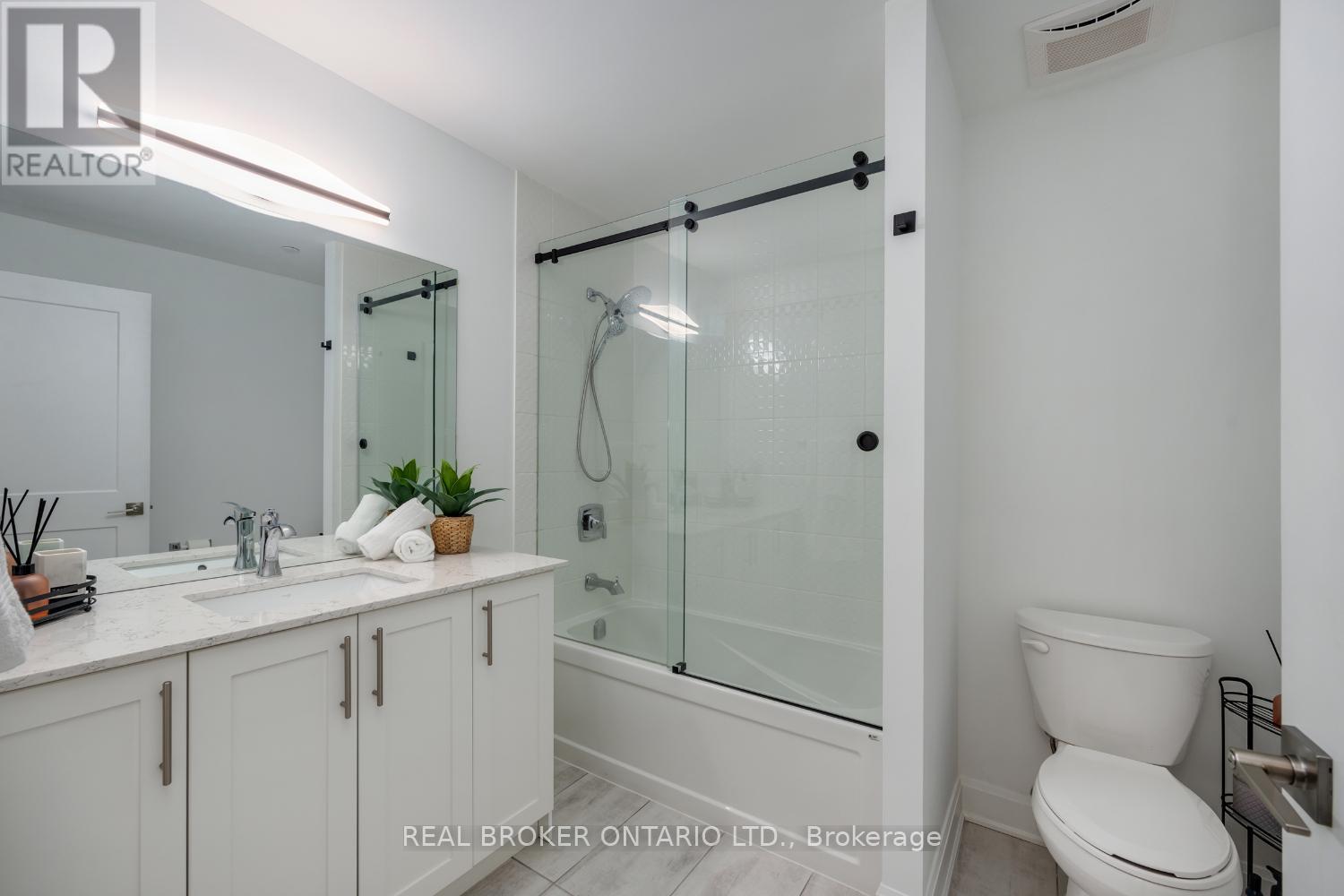 427 - 50 Lakebreeze Drive, Clarington, Ontario  L1B 0V9 - Photo 21 - E12145879