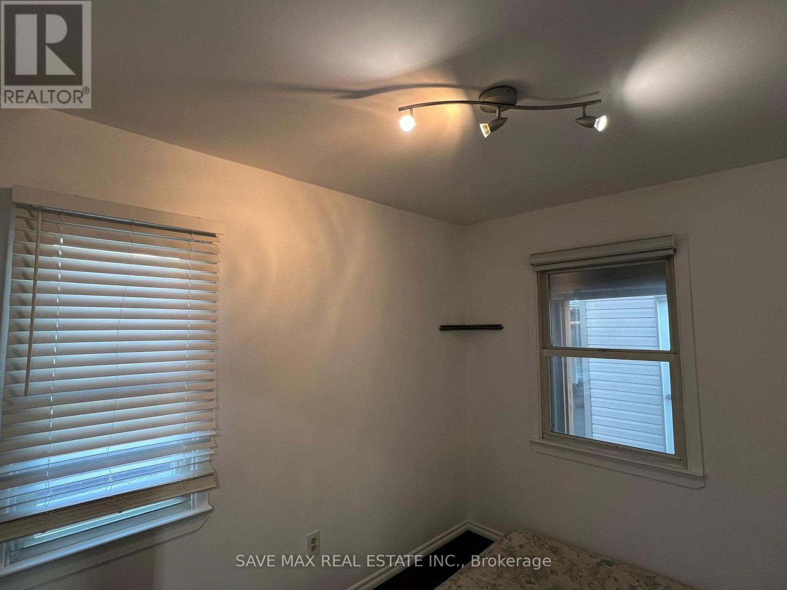 290 Shepherd Avenue, Cambridge, Ontario  N3C 1T8 - Photo 13 - X12167453
