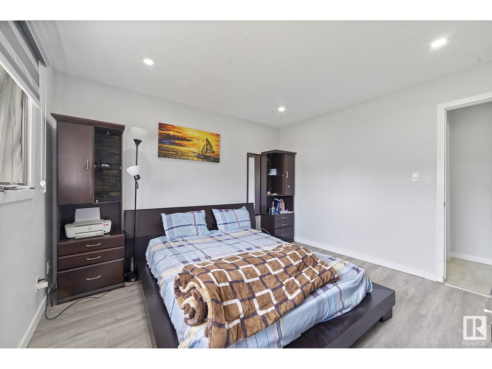 936 Knottwood S Nw, Edmonton, Alberta  T6K 3C2 - Photo 11 - E4437827