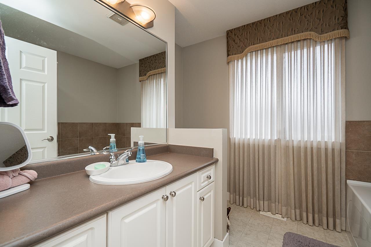 16770 63 Avenue, Surrey, British Columbia  V3S 0Z2 - Photo 12 - R3006232