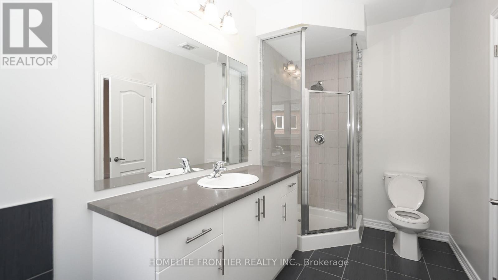 200 Roy Harper Avenue, Aurora, Ontario  L4G 7C4 - Photo 15 - N12167460