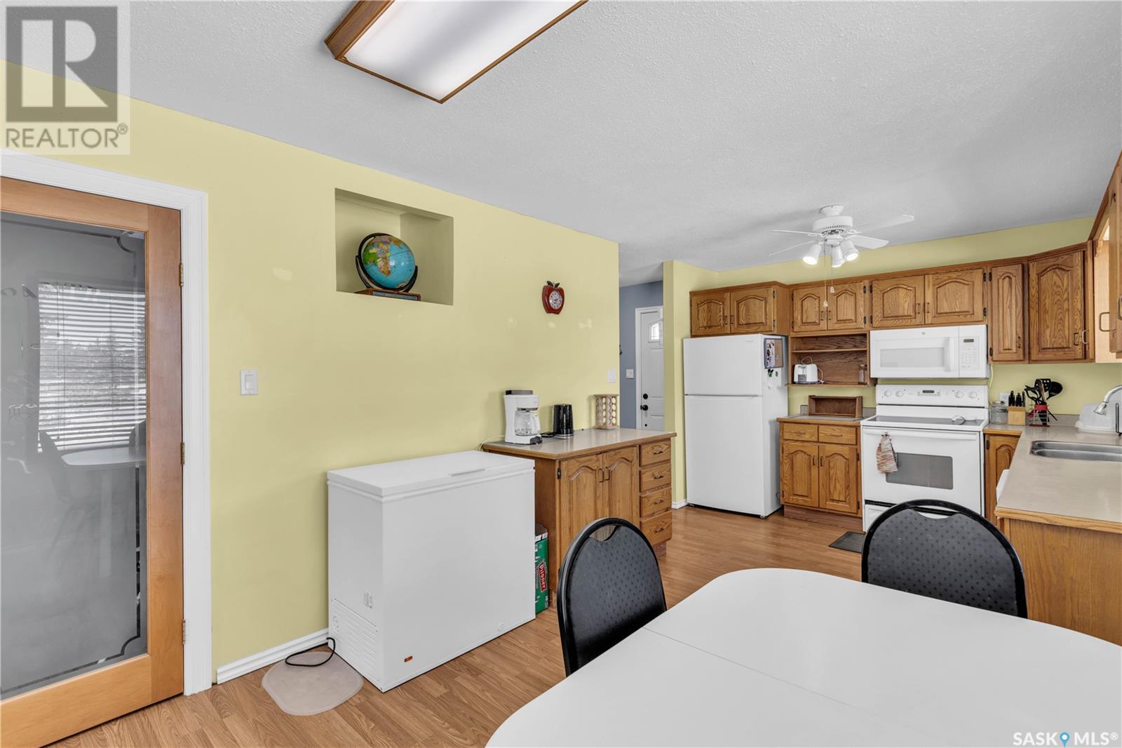 411 Broad Street, Cut Knife, Saskatchewan  S0M 0N0 - Photo 11 - SK996067