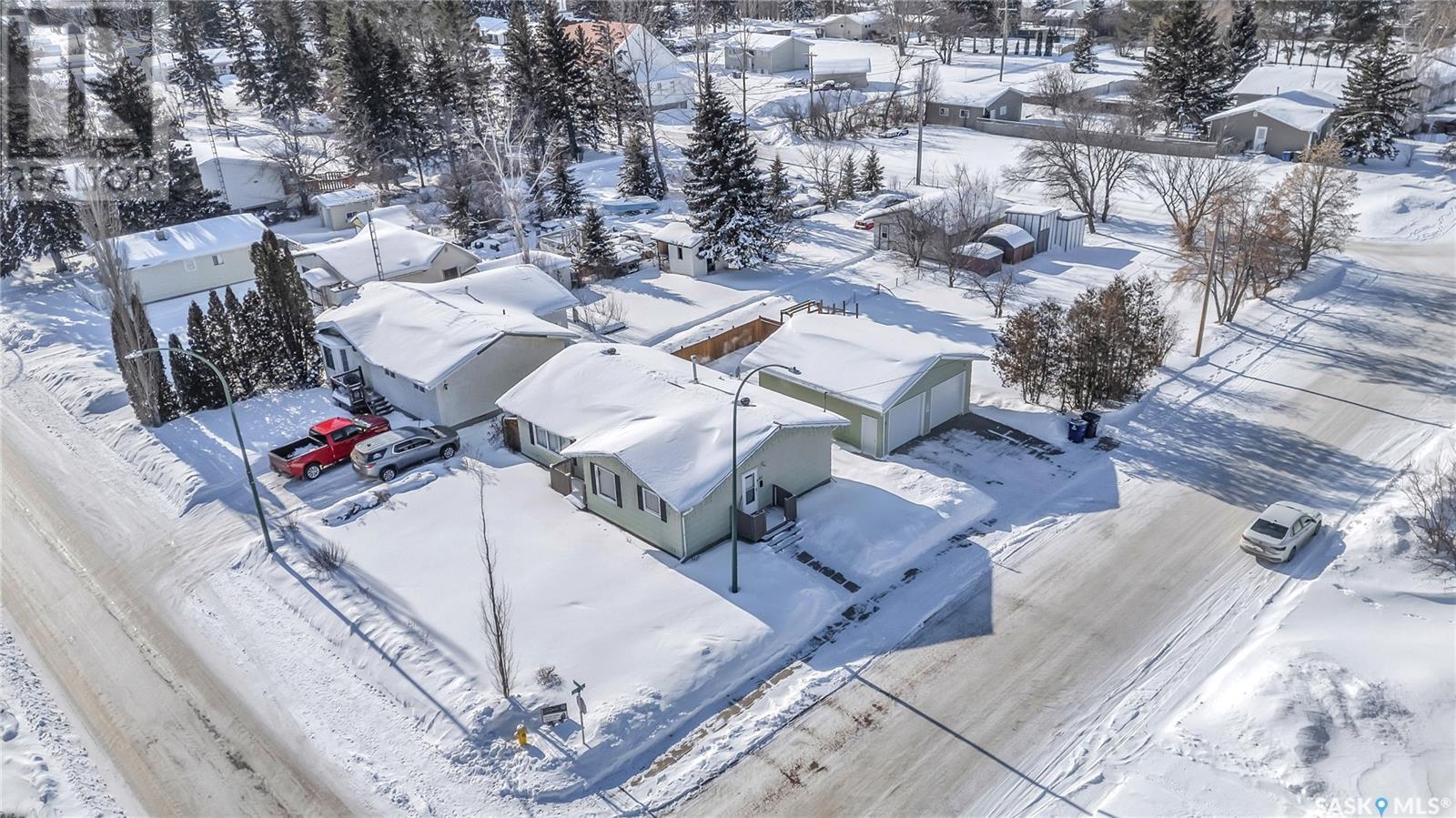 411 Broad Street, Cut Knife, Saskatchewan  S0M 0N0 - Photo 3 - SK996067