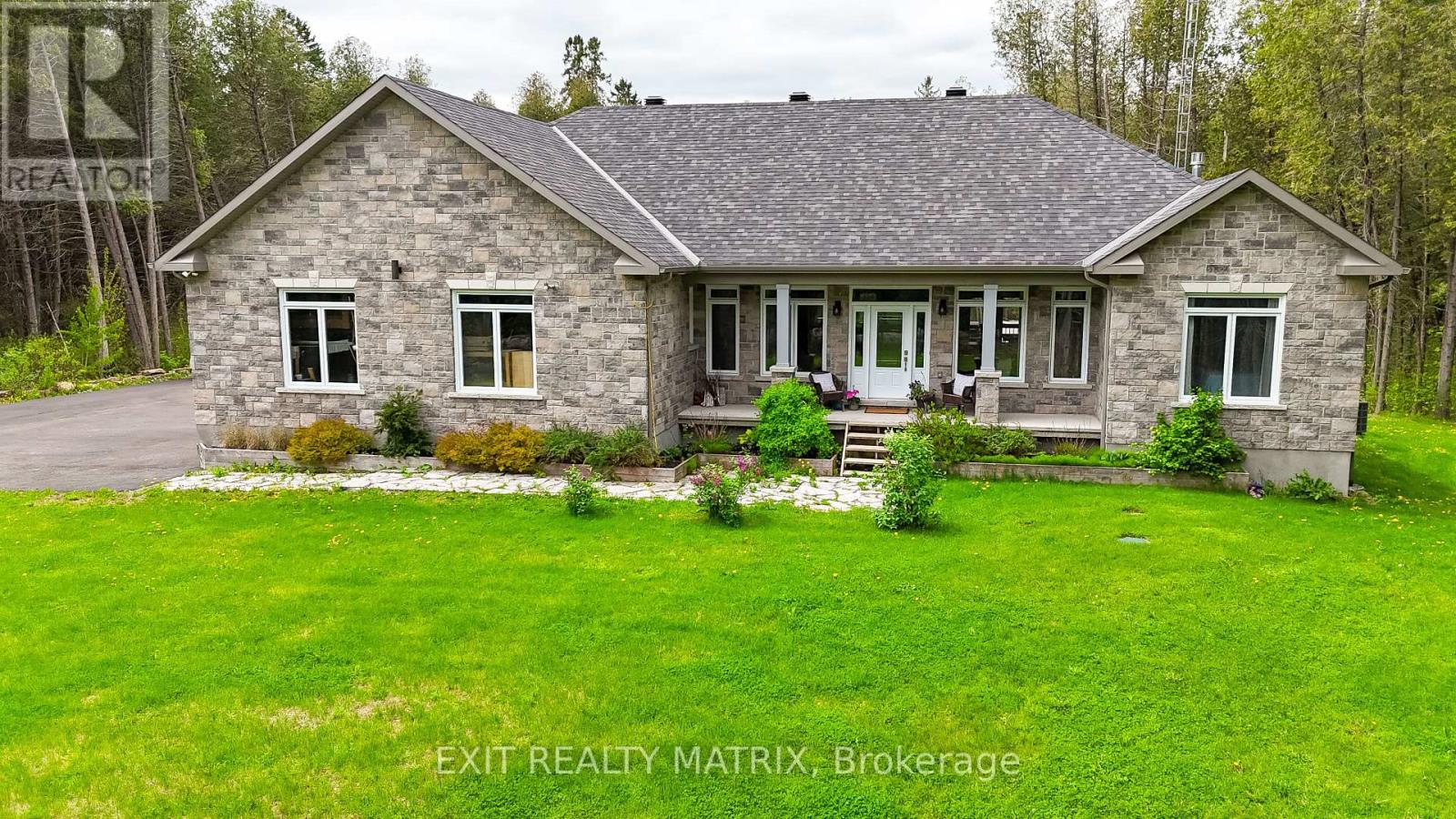 2070 8th Line Road, Ottawa, Ontario  K0A 2P0 - Photo 2 - X12167531