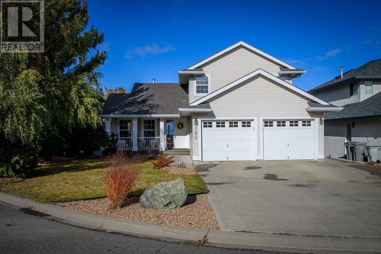 992 Canongate Crescent, Kamloops, BC V1S1W8