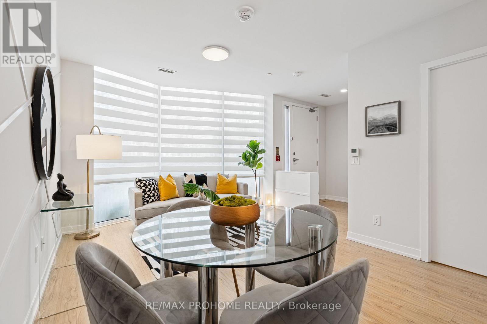 Th01 - 87 Wood Street S, Toronto, Ontario  M4Y 0E8 - Photo 14 - C12167516
