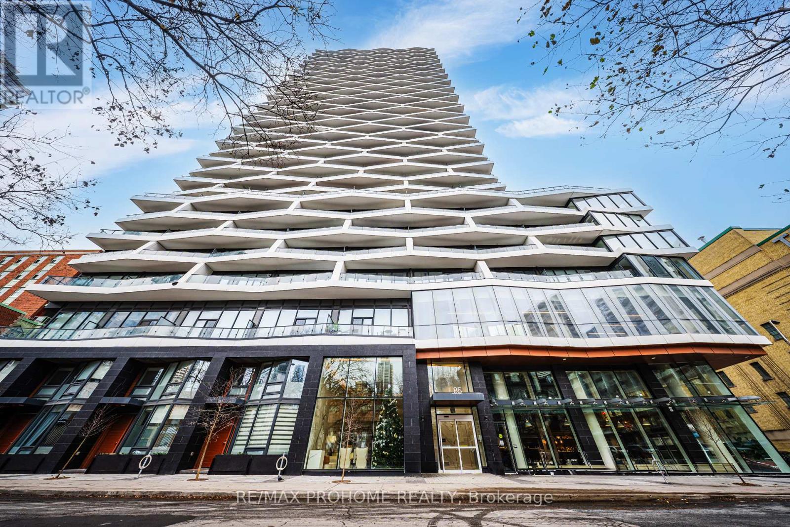 Th01 - 87 Wood Street S, Toronto, Ontario  M4Y 0E8 - Photo 3 - C12167516