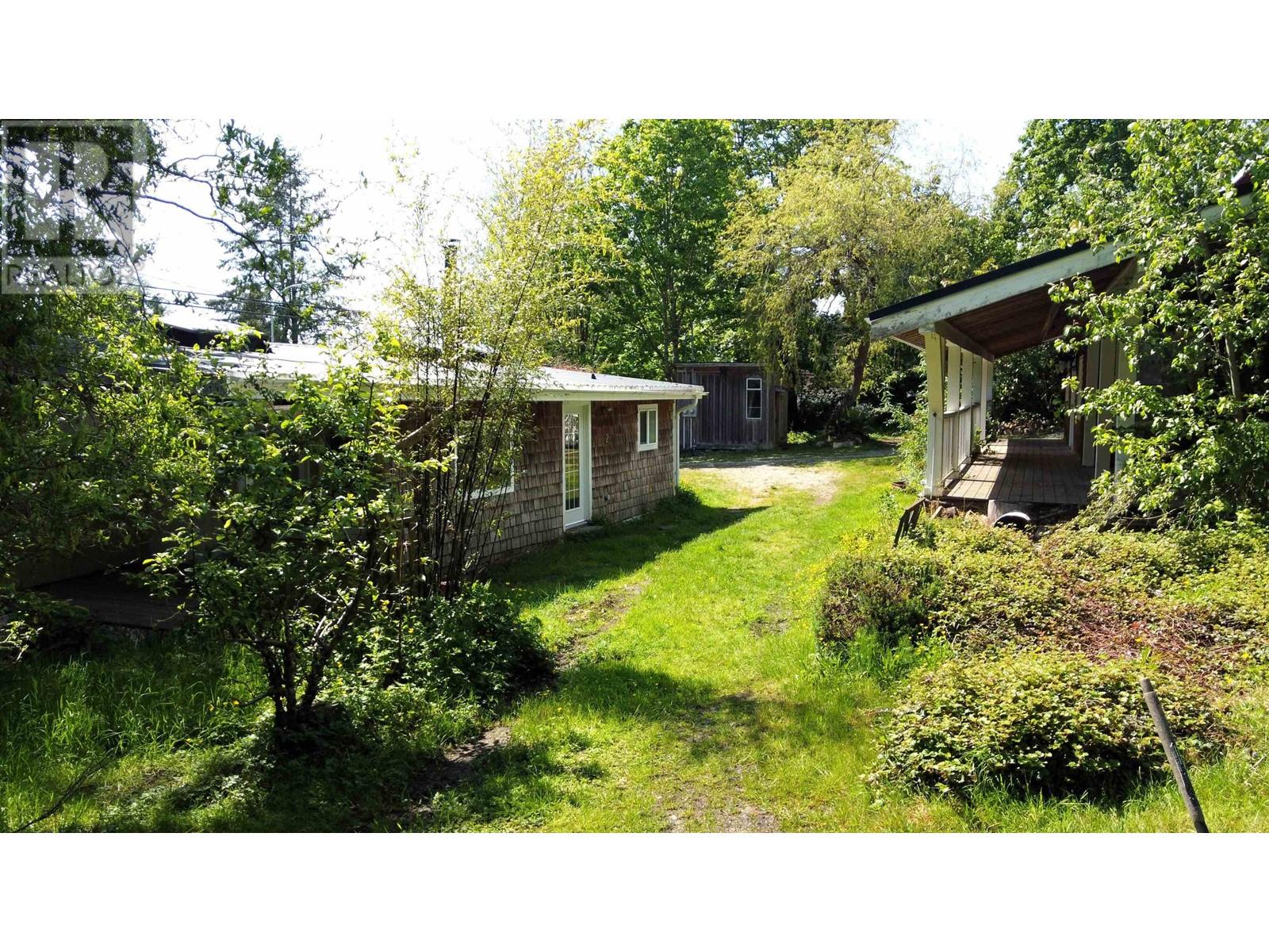 Property at 2470 SUNSHINE COAST HIGHWAY image 4