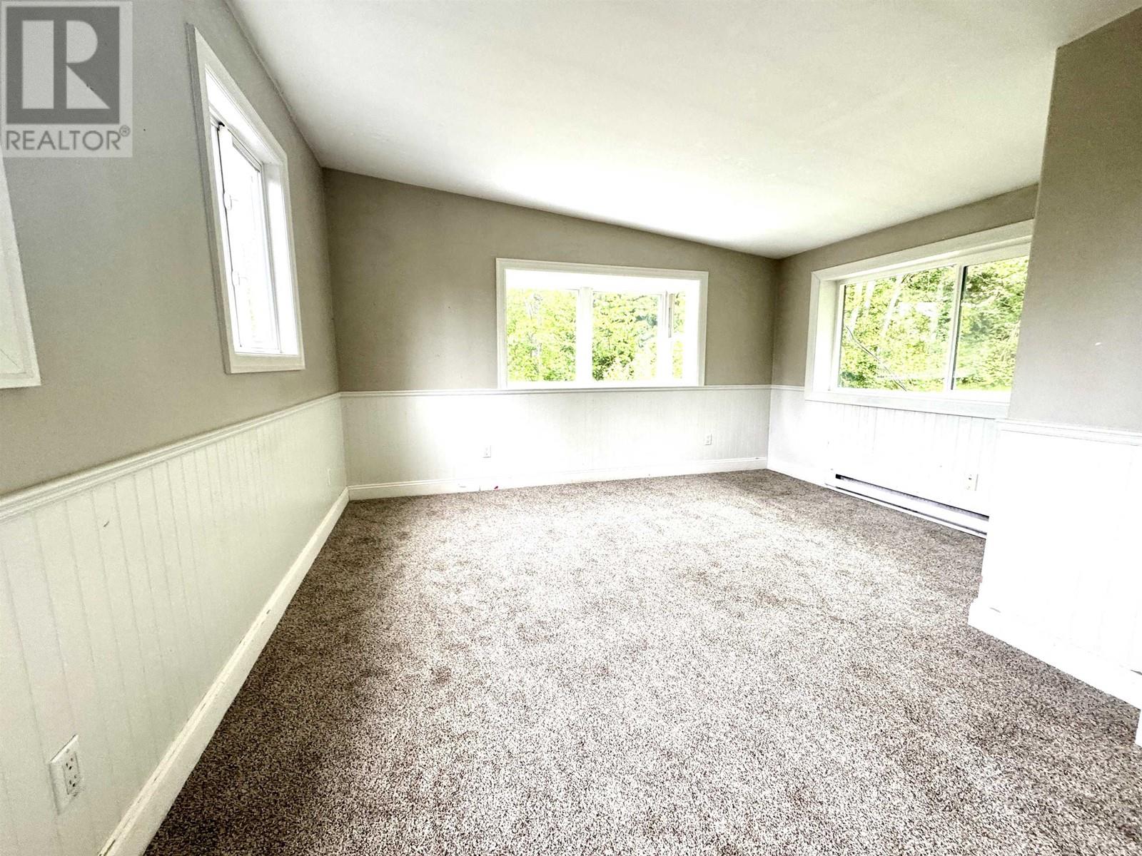 2470 Sunshine Coast Highway, Roberts Creek, British Columbia  V0N 2W5 - Photo 17 - R2987376