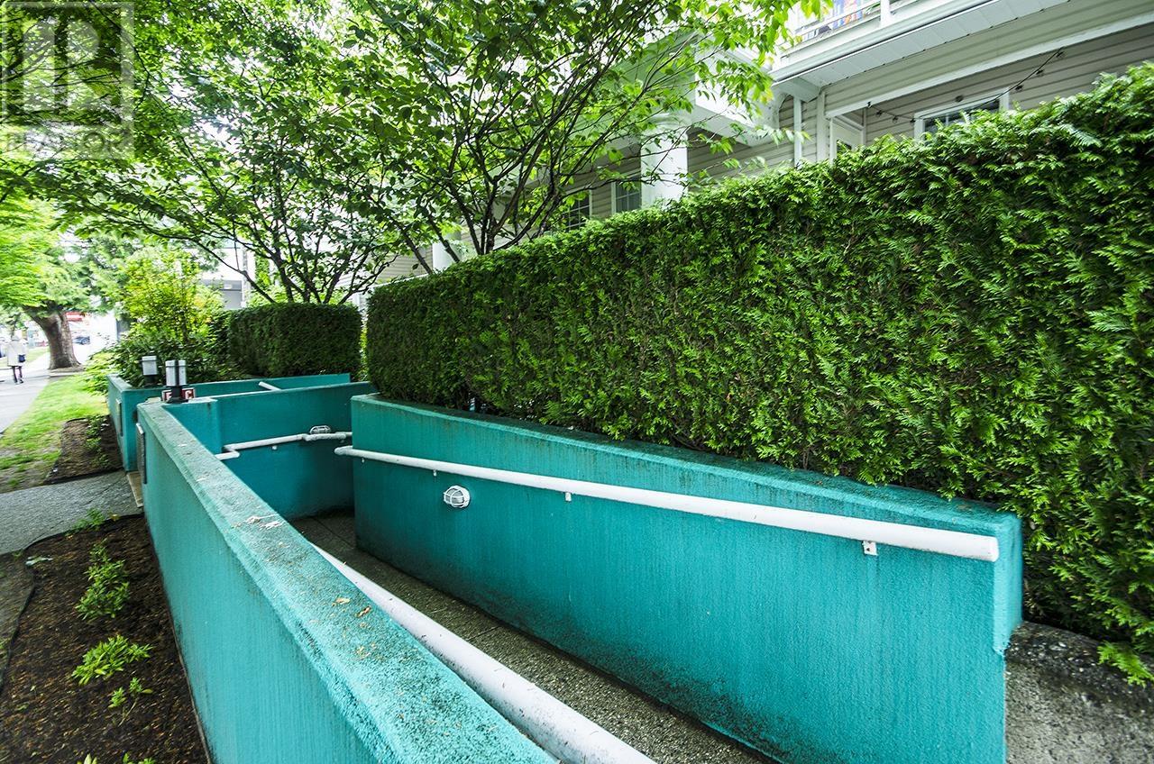 210 5788 Vine Street, Vancouver, British Columbia  V6M 4L8 - Photo 3 - R3006080