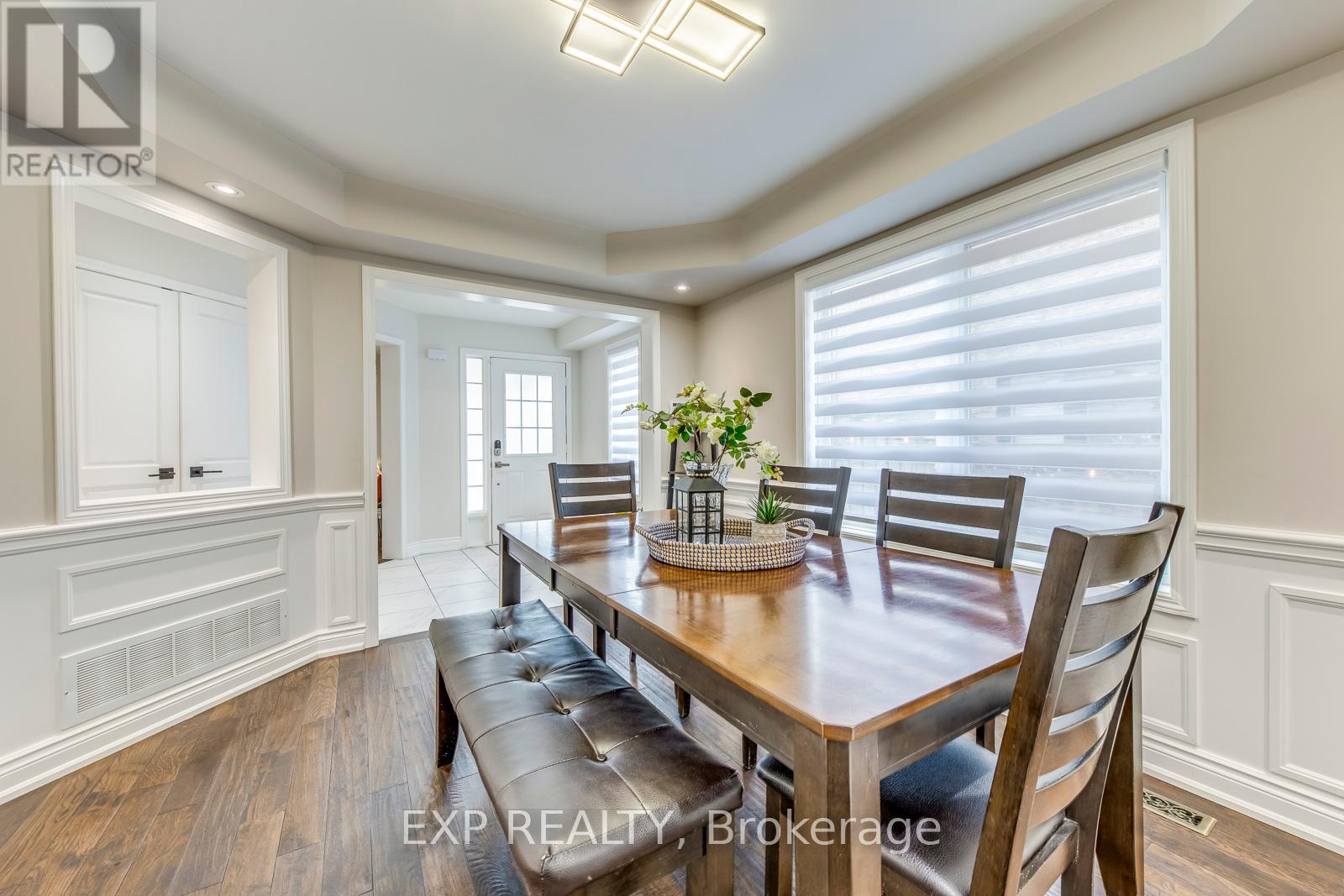 5737 Macphee Road, Mississauga, Ontario  L5M 7B2 - Photo 12 - W12167513