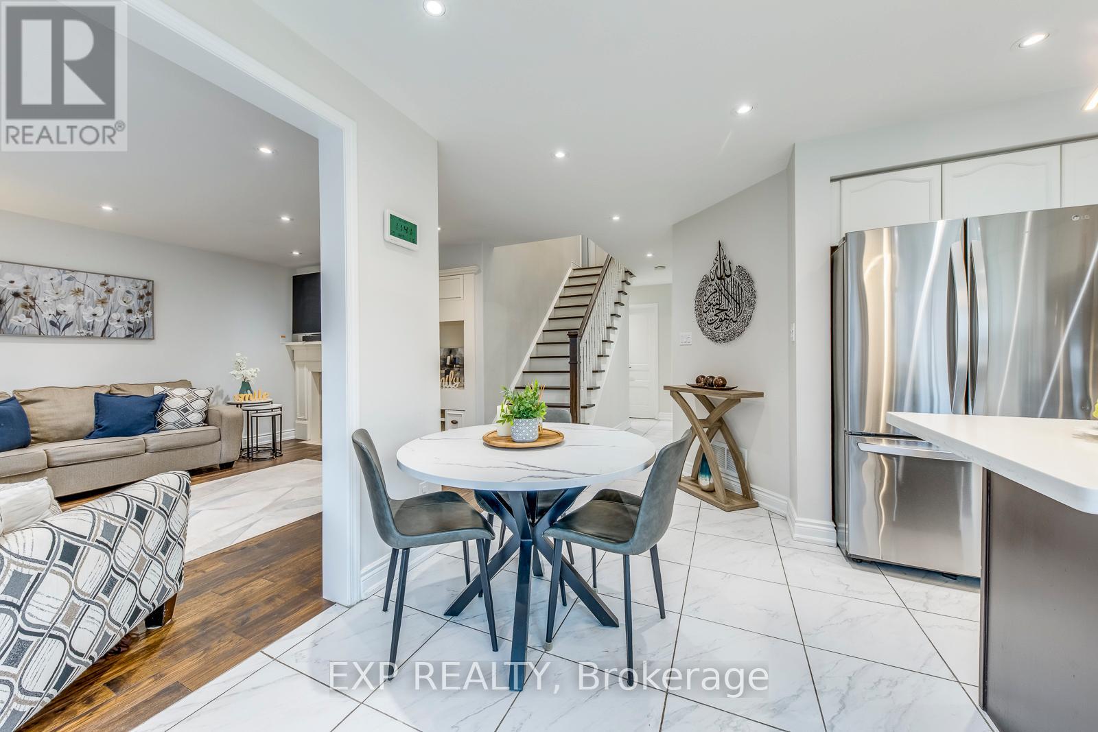 5737 Macphee Road, Mississauga, Ontario  L5M 7B2 - Photo 19 - W12167513
