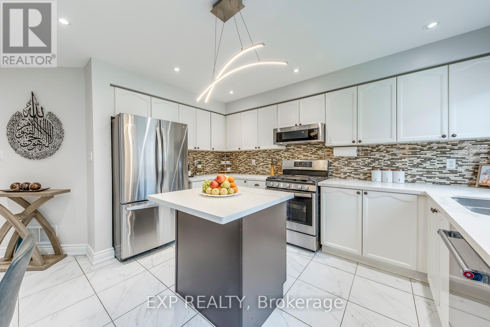 5737 Macphee Road, Mississauga, Ontario  L5M 7B2 - Photo 21 - W12167513
