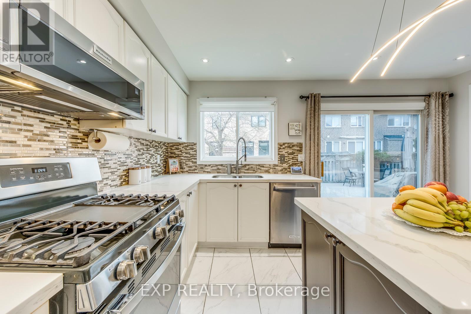 5737 Macphee Road, Mississauga, Ontario  L5M 7B2 - Photo 23 - W12167513