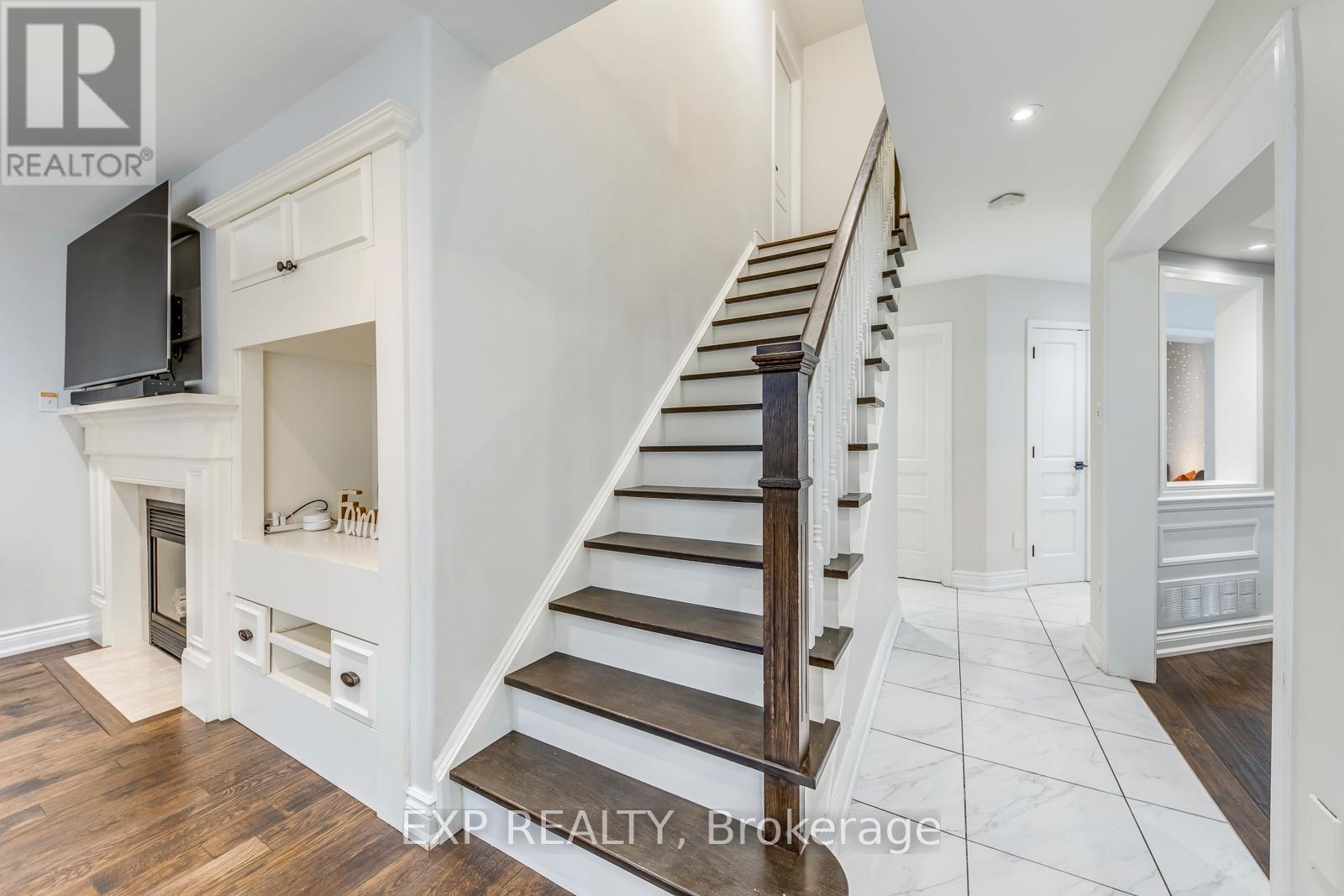 5737 Macphee Road, Mississauga, Ontario  L5M 7B2 - Photo 28 - W12167513