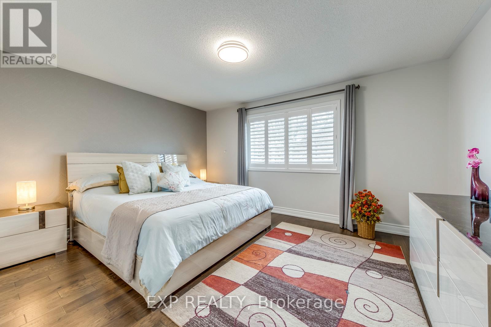 5737 Macphee Road, Mississauga, Ontario  L5M 7B2 - Photo 29 - W12167513