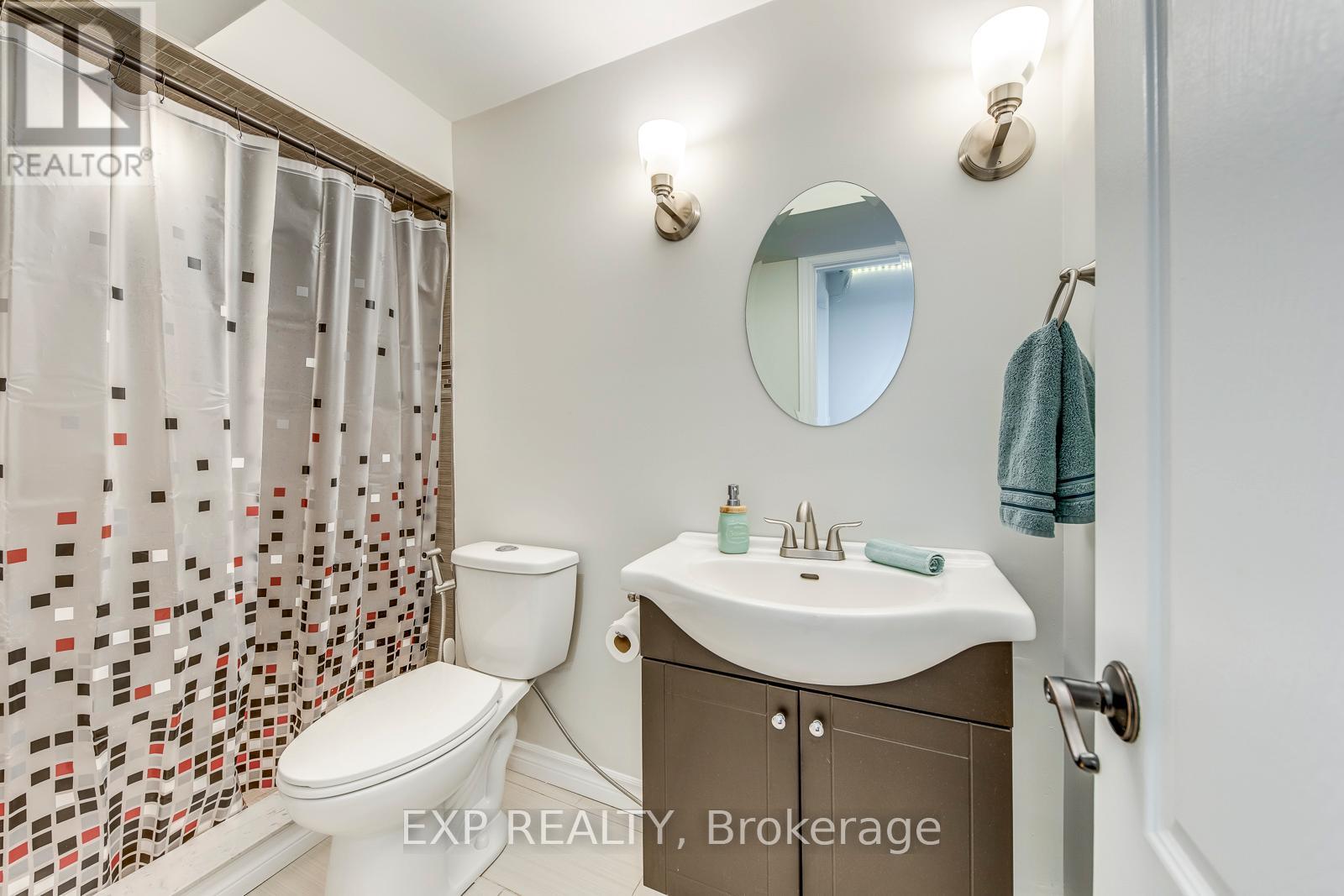 5737 Macphee Road, Mississauga, Ontario  L5M 7B2 - Photo 40 - W12167513