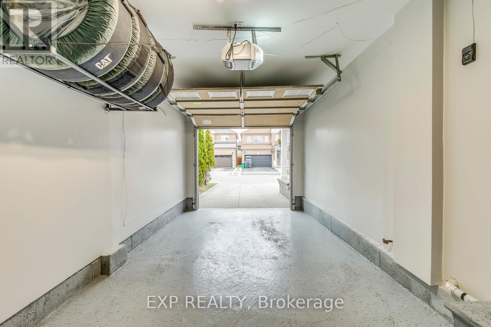 5737 Macphee Road, Mississauga, Ontario  L5M 7B2 - Photo 42 - W12167513