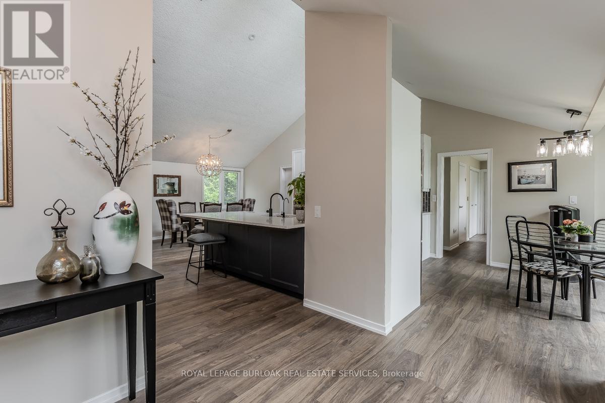 11 Weneil Drive, Hamilton, Ontario  L0R 1K0 - Photo 8 - X12167512
