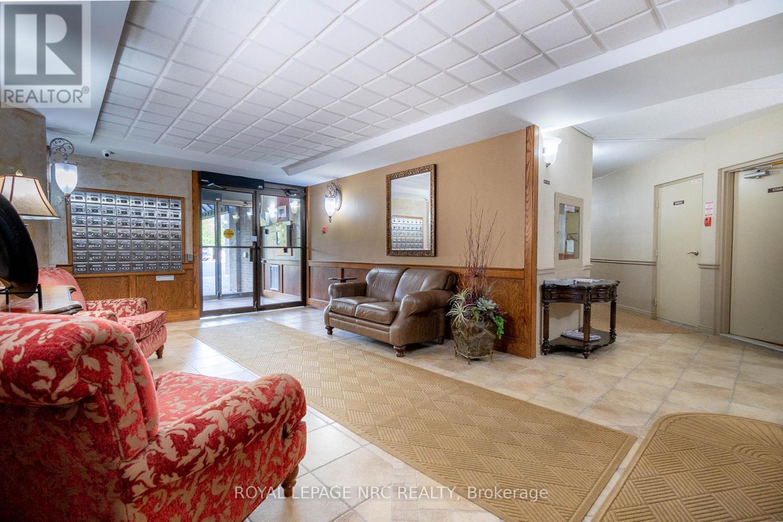208b - 200 Hwy 20 Highway W, Pelham (Fonthill), Ontario  L0S 1M0 - Photo 34 - X12167550