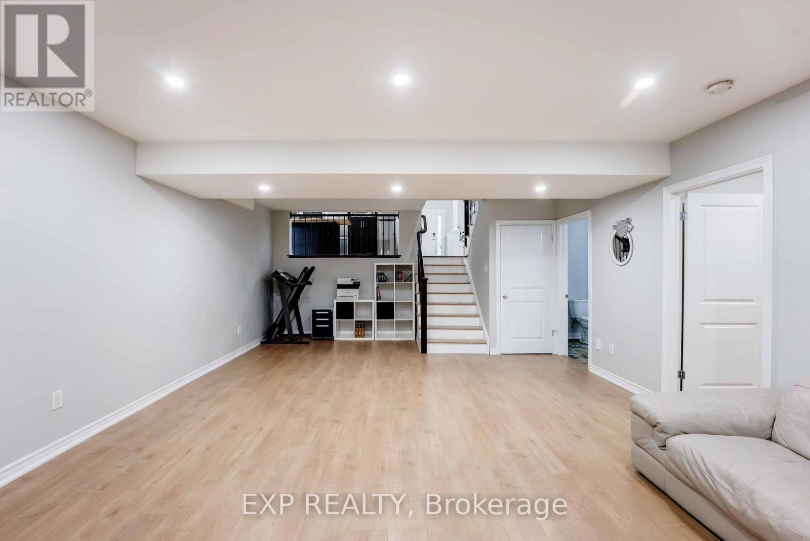 8583 Forestview Boulevard, Niagara Falls (Forestview), Ontario  L2H 0B2 - Photo 27 - X12167583