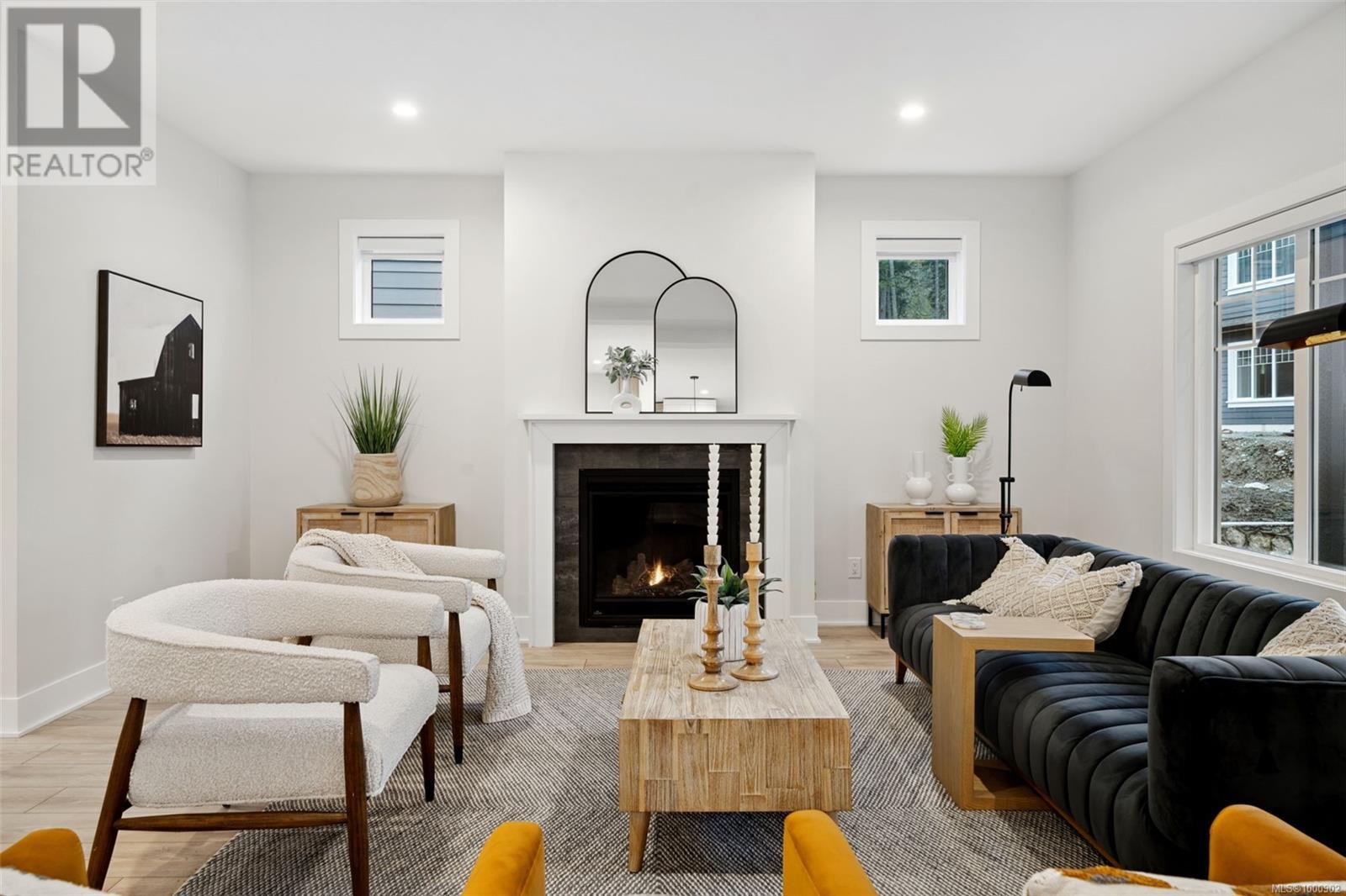 Property at 3426 Trumpeter St image 3