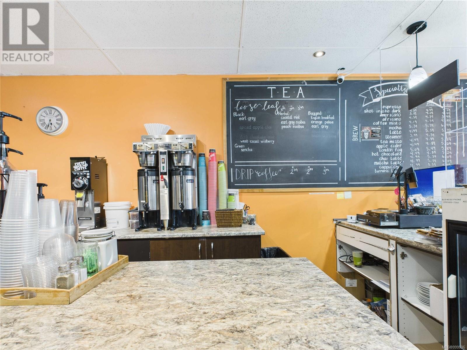 102 2417 Beacon Ave, Sidney, British Columbia  V8L 1X5 - Photo 10 - 999996