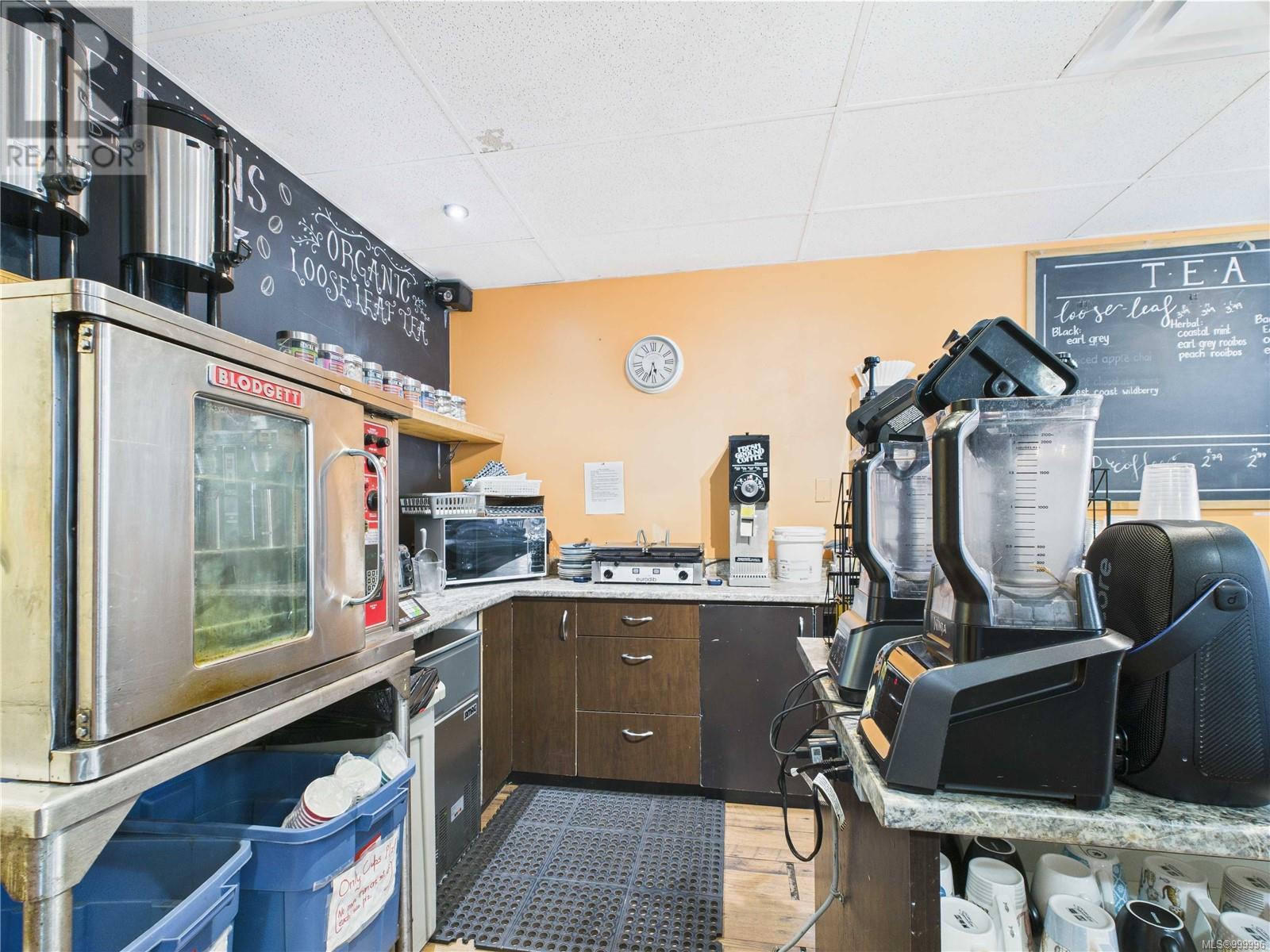 102 2417 Beacon Ave, Sidney, British Columbia  V8L 1X5 - Photo 7 - 999996