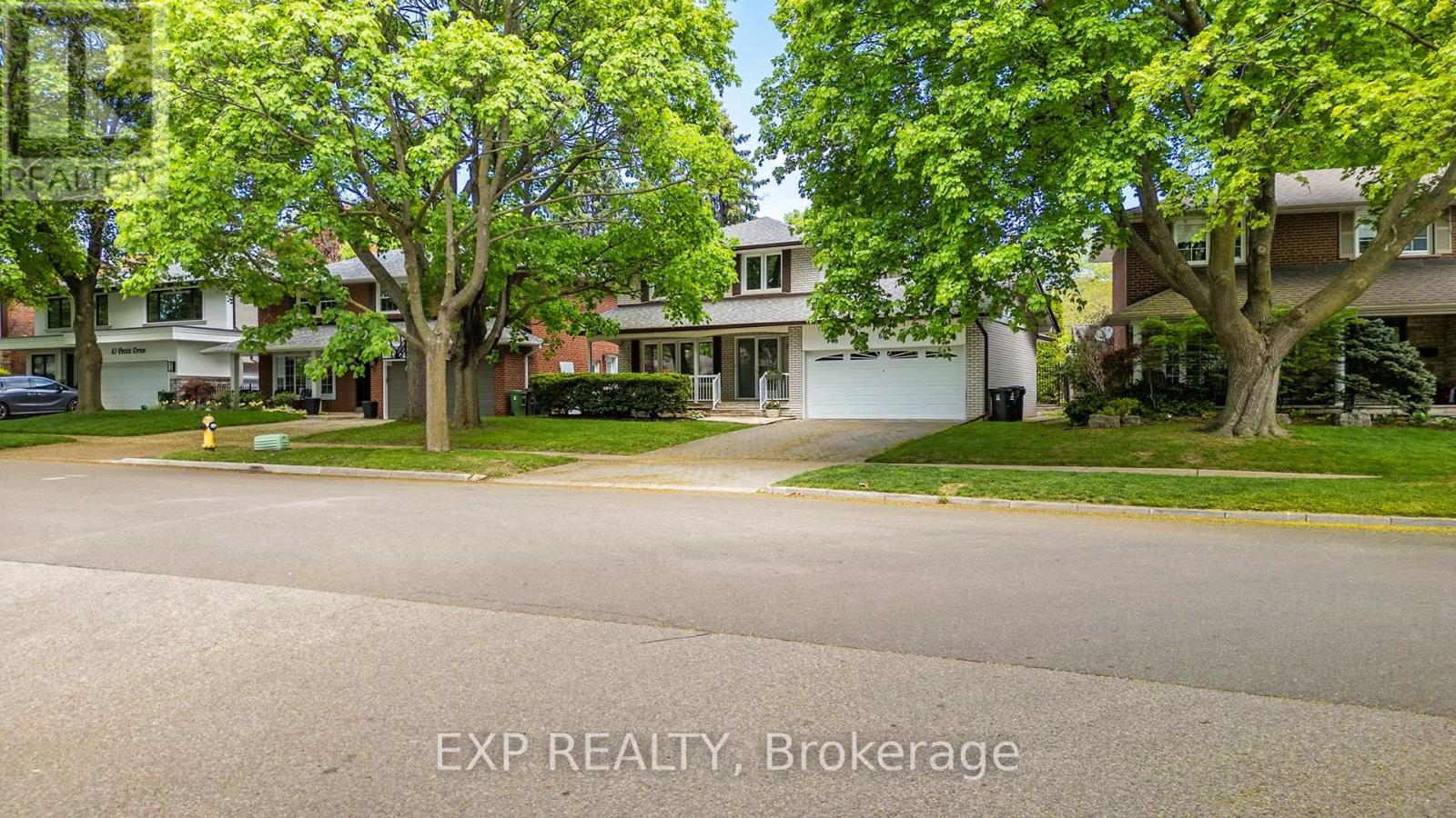 69 Pettit Drive, Toronto, Ontario  M9R 2W6 - Photo 34 - W12153106