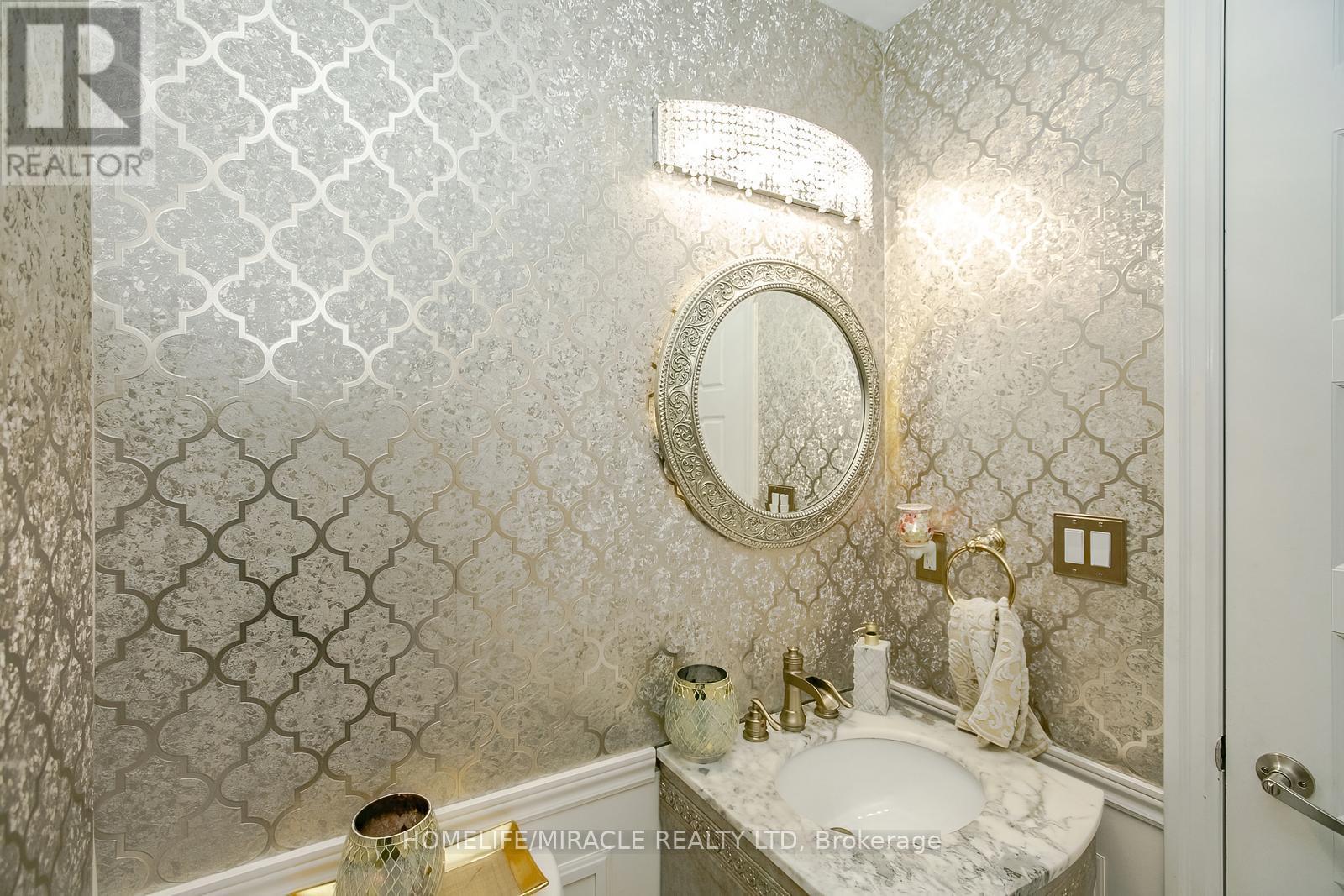 24 Old Cleeve Crescent E, Brampton, Ontario  L7A 0T5 - Photo 19 - W12167185
