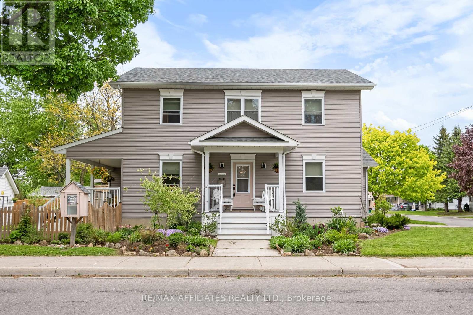 111 Drummond Street E, Perth, Ontario  K7H 1G9 - Photo 1 - X12167539