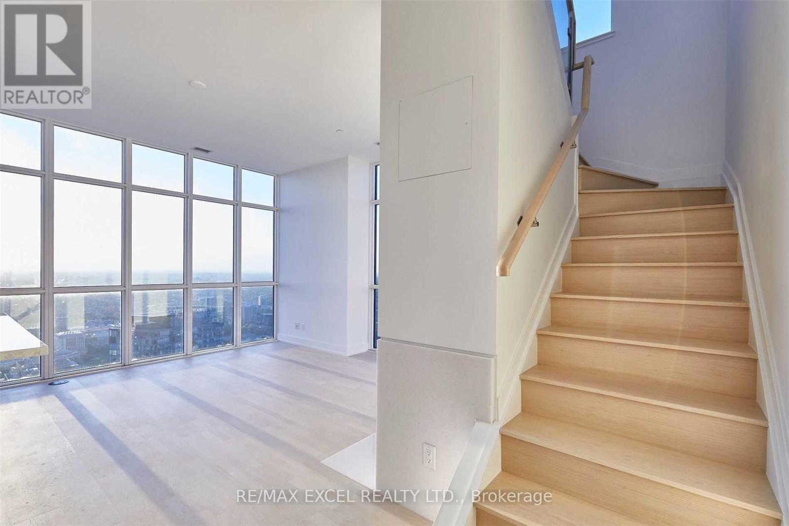 6403 - 7 Grenville Street, Toronto, Ontario  M4Y 1A1 - Photo 7 - C12167545