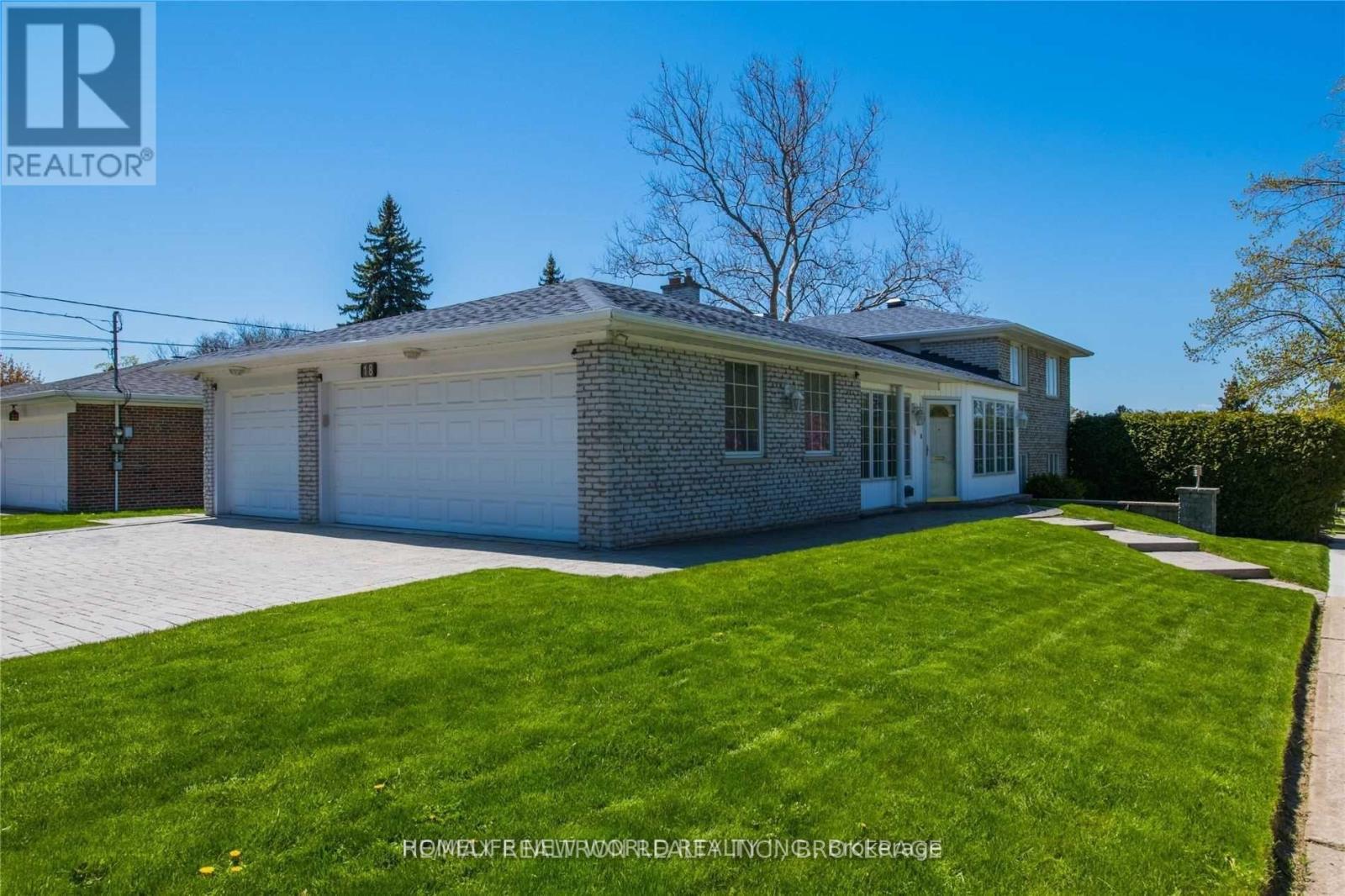 18 OLSEN DRIVE, Toronto, Ontario