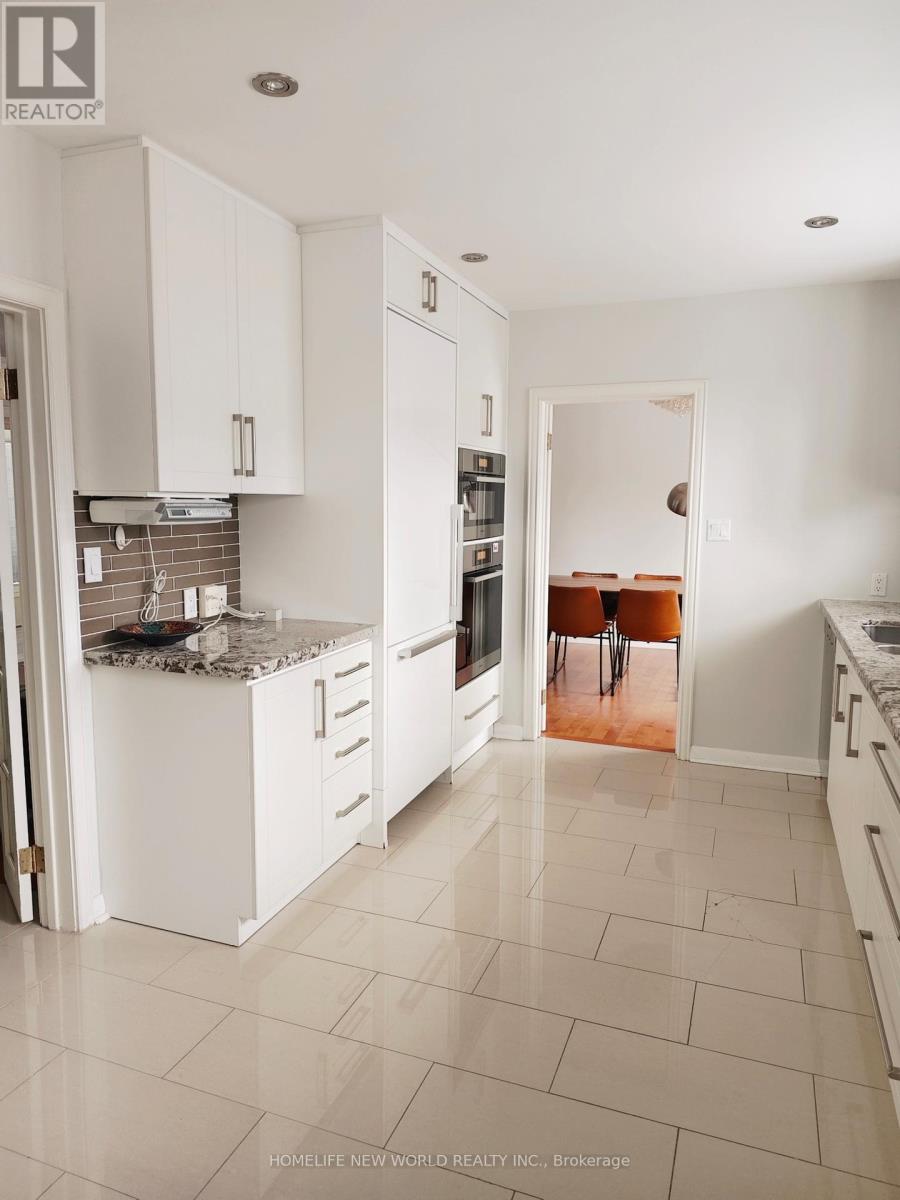 18 Olsen Drive, Toronto, Ontario  M3A 3J2 - Photo 5 - C12167575