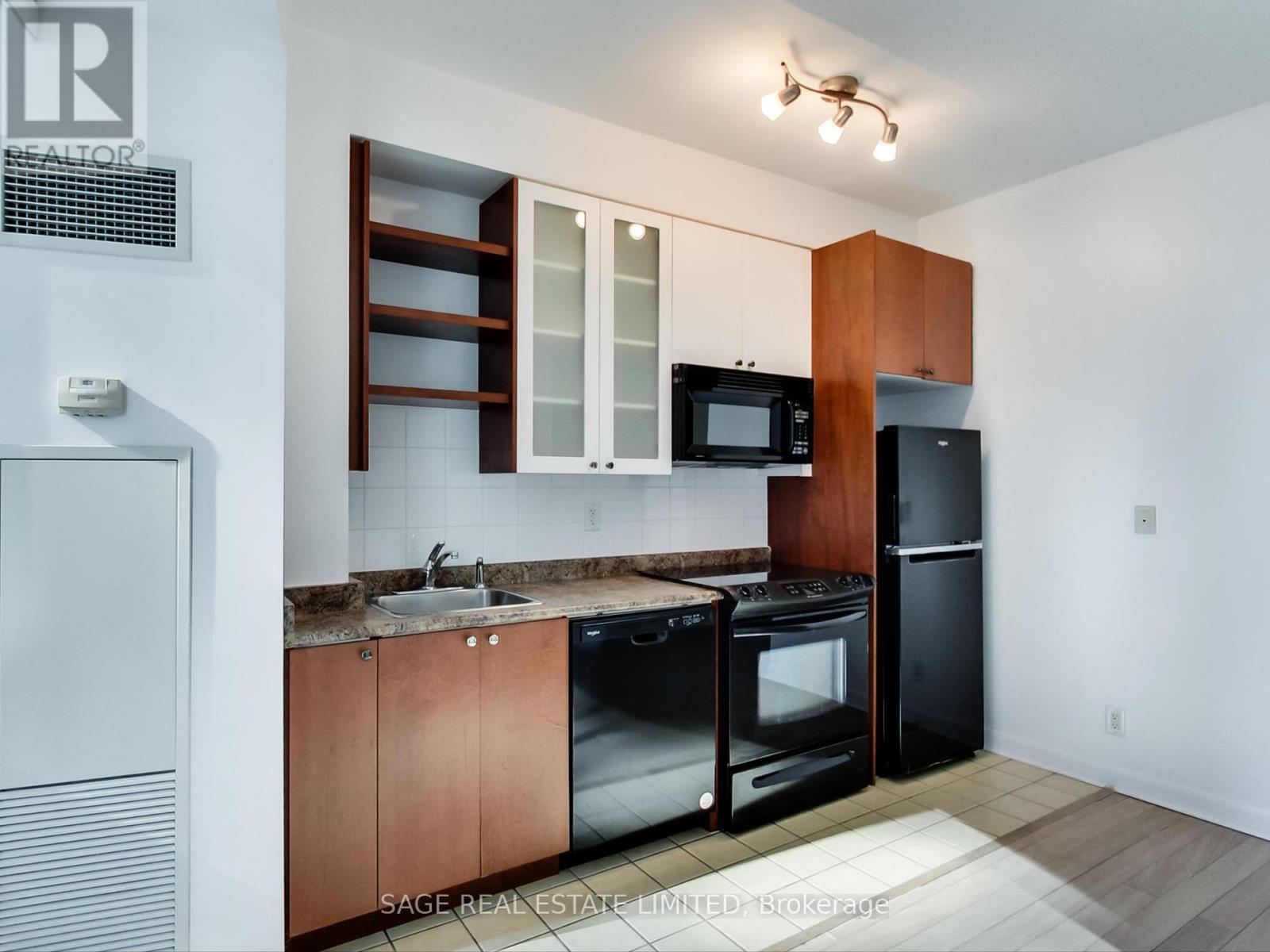 702 - 600 Fleet Street, Toronto, Ontario  M6K 3P5 - Photo 6 - C12167603